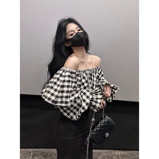 Áo Sơ Mi Tay Dài Một Bên Vai Cổ Lá Sen Họa Tiết Kẻ Sọc Dành Cho Nữ
