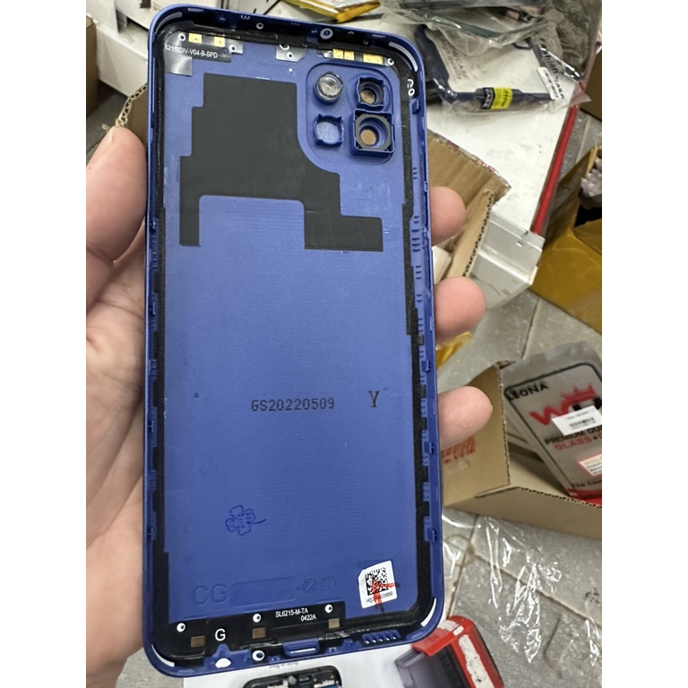 vỏ/lưng sam sung a03 (khay sim mua thêm)