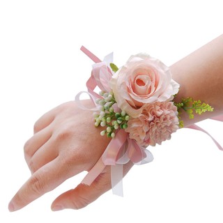 Hoa cổ tay cho cô dâu xinh xắn từ hoa lụa và satin CEVERIA