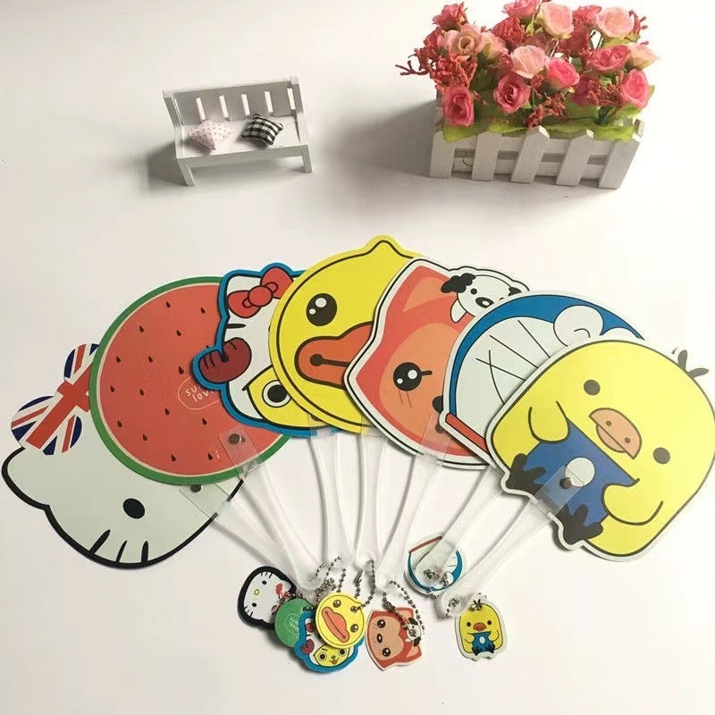 Quạt nhựa cầm tay kute nhiều hình yêu ơi là yêu