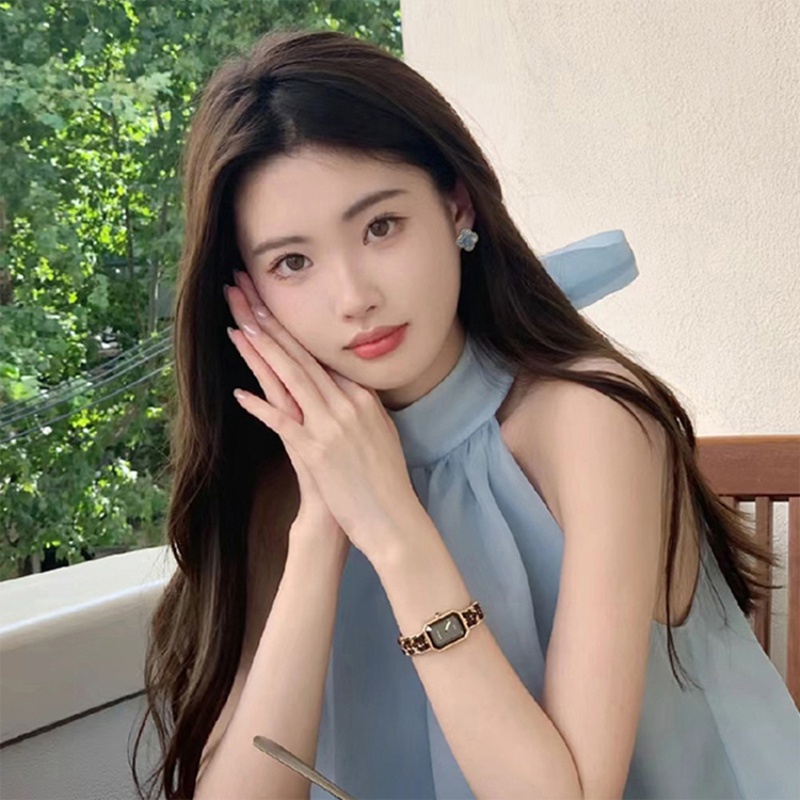 Thời trang thu đông: Bông tai nữ sang trọng, đơn giản