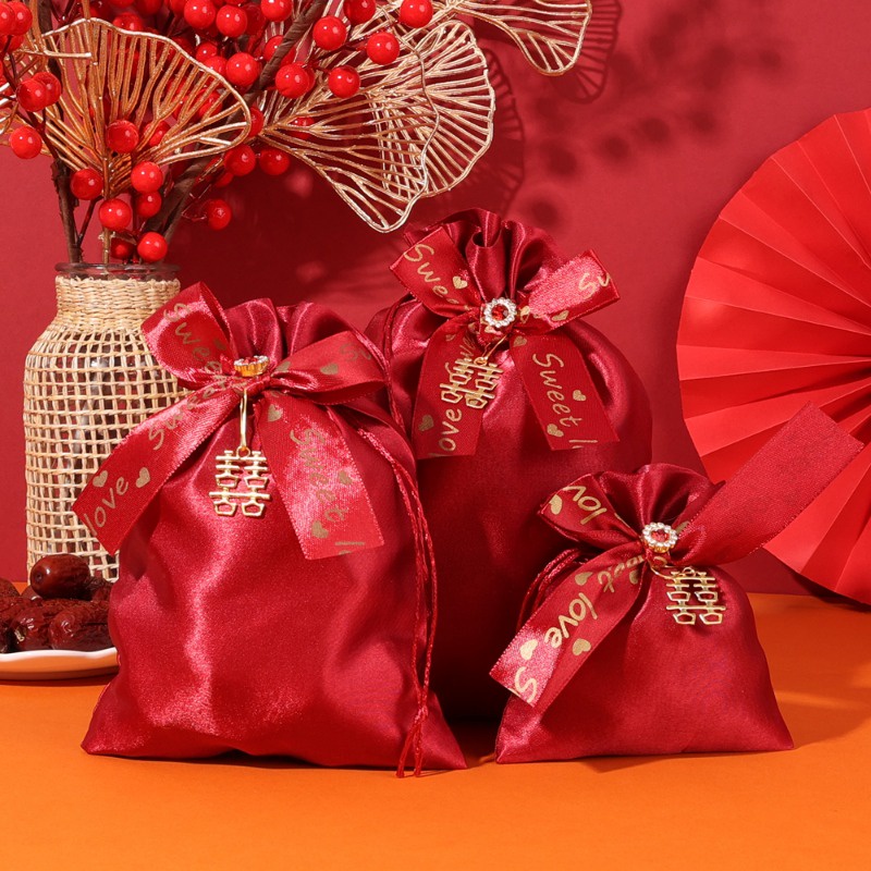 Túi Đựng Kẹo Cưới Nhân Vật Xi Sang Trọng ​- Túi Dây Rút Satin Đỏ Đựng Bánh Quy Bánh Snack Sô Cô La Ngọt Ngào