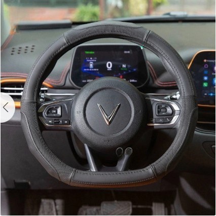 Bọc Vô Lăng DCUT xe điện VINFAST VF3, VF8 , VF9 , VF5 , VFe34, VF6, VF7, KIA Seltos, Sonet, Carens da thật bh 2 năm
