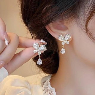 Bông Tai Hình Bướm Đính Đá Sang Trọng Thanh Lịch