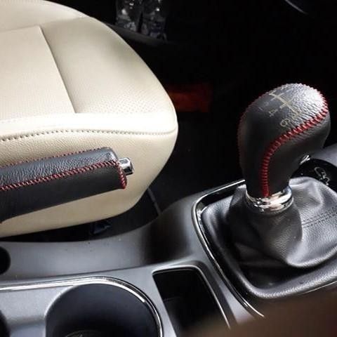 Bọc Cần Số, Tay Phanh xe KIA K3, CERATO, RIO, RONDO, SORENTO, K200,K250 Số Sàn bản Thiếu da bò nhập khẩu