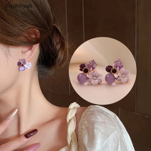 Bông Tai Hình Hoa Đính Pha Lê Màu Tím Thời Trang Sang Trọng Cho Nữ