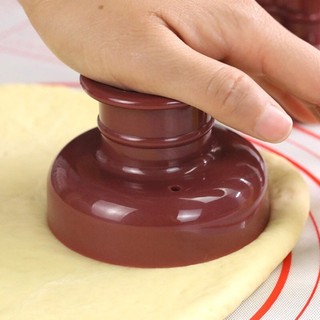 Khuôn Nhựa Làm Bánh Donut Hình Tròn / Ngôi Sao / Trái Tim / Hoa Xinh Xắn - Dụng Cụ Nhấn Bánh Tiện Dụng Cho Nhà Bếp