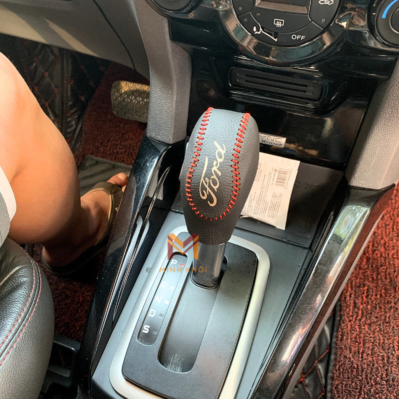 Bọc da cần số và phanh tay xe Ford Ecosport, Forcus, Fiesta (AT) da bò nhập khẩu, khâu thủ công