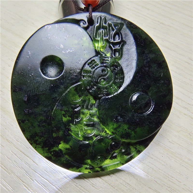 Mặt Dây Chuyền Đá Ngọc Bích Màu Xanh Lá Đậm Thương Hiệu tai chi