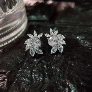 Bông tai đính đá sang chảnh đi tiệc Trang sức Miki