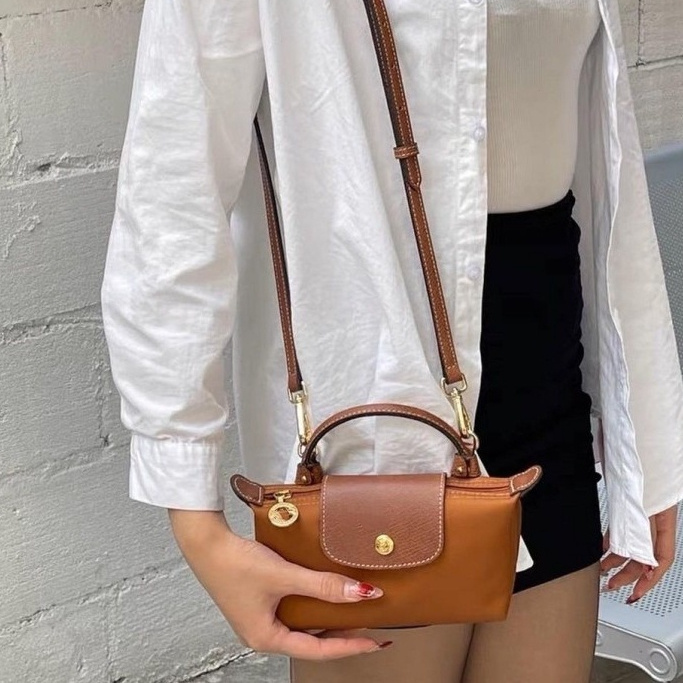 [Bao gồm khóa và dây đeo vai] Túi đeo vai Mini dành cho nữ Túi bánh bao ngựa chiến tranh DIY Vải Nylon Túi điện thoại cầm tay bằng da thật có dây đeo vai