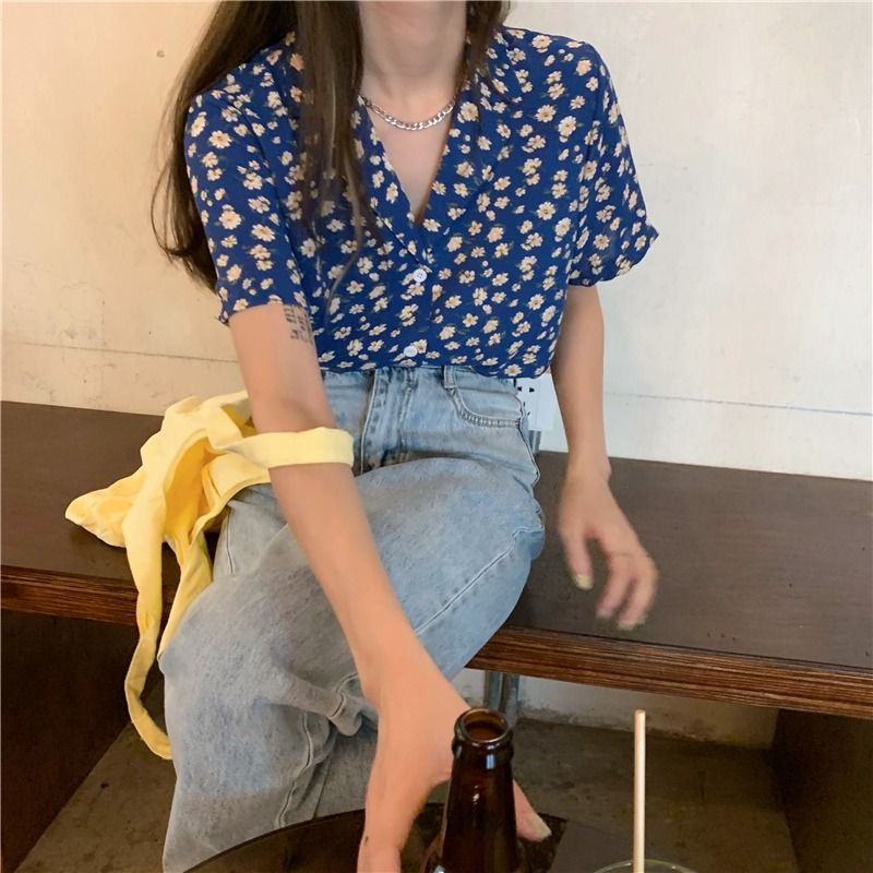 Áo Sơ Mi Tay Ngắn Họa Tiết Hoa Phong Cách Hàn Quốc Cổ Điển Thời Trang Cho Nữ