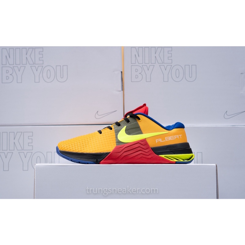 Captain marvel nike metcon best sale