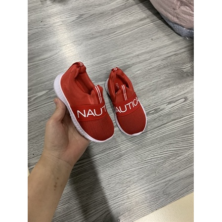 Giày thể thao trẻ em siêu nhẹ NTC01