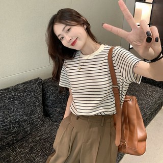 Áo thun nữ baby tee cotton kẻ sọc ngắn tay cổ tròn