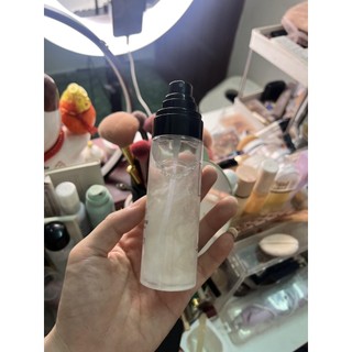 Xịt khóa nền giữ chặt lớp trang điểm bắt sáng  MAKEUPFIXER SPRAY Mỹ Phẩm