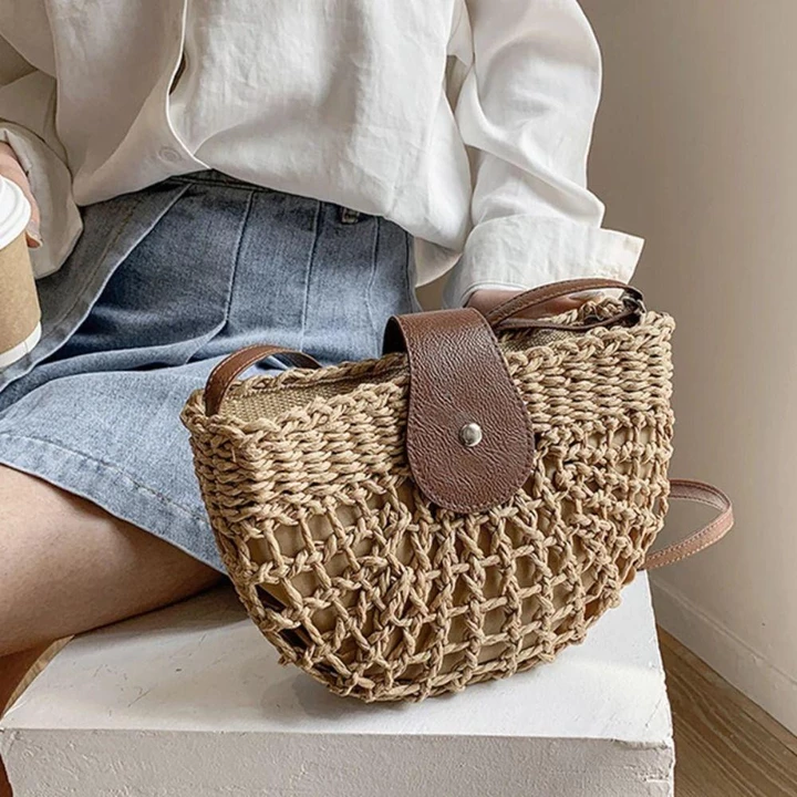 Women's Woven Straw Handbag – for the Beach – 4