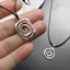 Mặt dây chuyền xoắn ốc cổ điển Vòng cổ dây da dệt tay dành cho nữ Unisex Boho Vòng cổ xoắn ốc Trang sức thời trang Mới