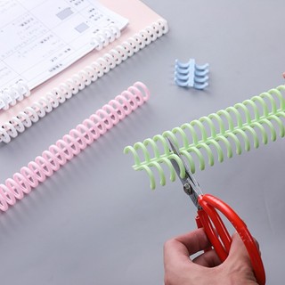 Thanh còng nhựa làm sổ, kẹp tài liệu nhiều màu A5 B5 A4 20 26 30 lỗ FETA