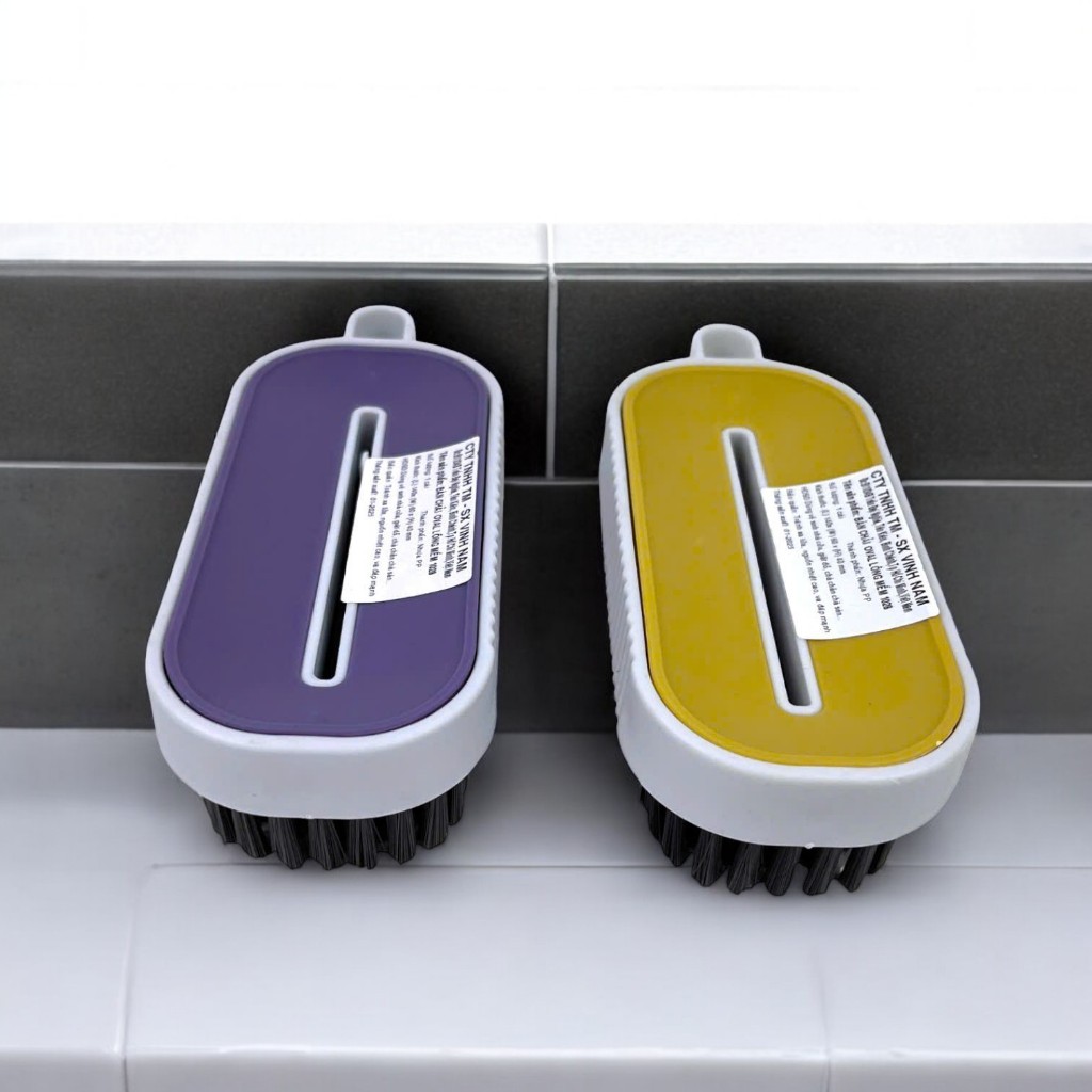 Bàn Chải Oval Lông Mềm Vinh Nam Plastic Thiết Kế Nhỏ Gọn Tiện Lợi Lông Mềm Giúp Cọ Rửa Mã 1028