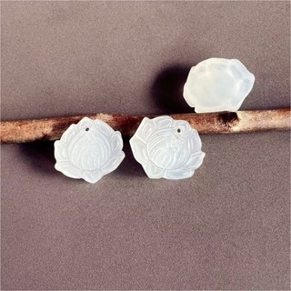Ngọc trắng chalcedony mã não mặt dây chuyền sen ngọc dệt tua rua phụ kiện trang sức