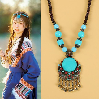 1 chiếc mũ đội đầu ảnh du lịch, ảnh phong cách dân tộc, trang phục khiêu vũ, dây chuyền áo len, ảnh du lịch, trang sức mặt dây chuyền cá tính