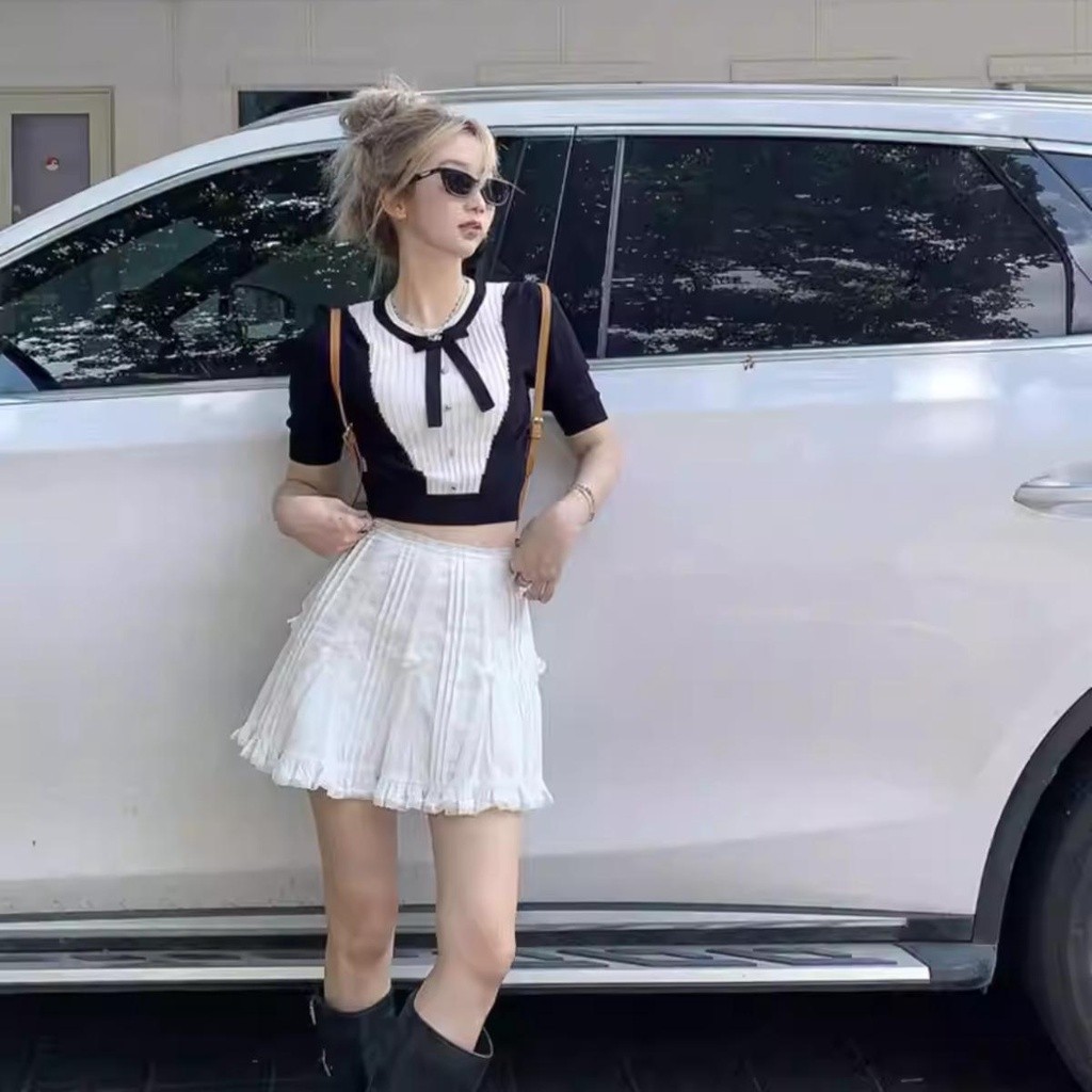 Chân Váy Xếp Ly Đính Nơ  Kiểu Viền Ren Xinh Xắn C081