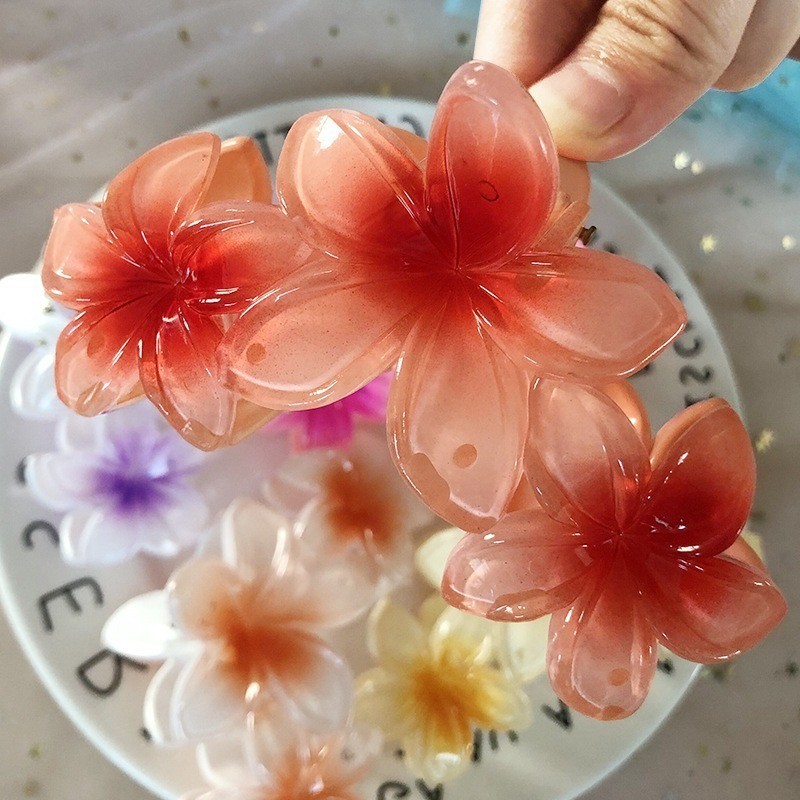 [Yunyuan] Ba Frangipani Kẹp Lớn Phụ Kiện Tóc Nữ Ba Bauhinia Hoa Chuyển Đổi Dễ Thương Chụp Ảnh Cá Mập Kẹp Tóc