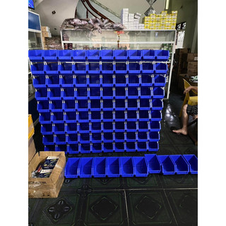 Một Khay nhựa loại Trung A6  kèm chân nối  đựng đồ kim khí sửa chữa xe máy bulong ốc tán