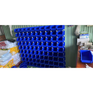 1 Khay nhựa loại Trung A6  kèm chân nối  đựng đồ kim khí sửa chữa xe máy bulong ốc tán