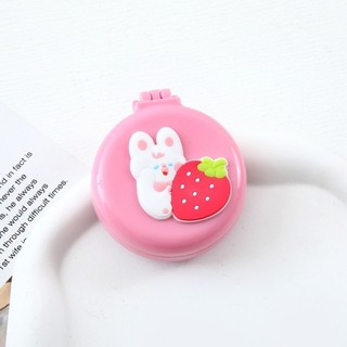 Gương mini kèm lược massage họa tiết hoạt hình dễ thương. Gương tròn mini gấp gọn kèm lược tiện lợi