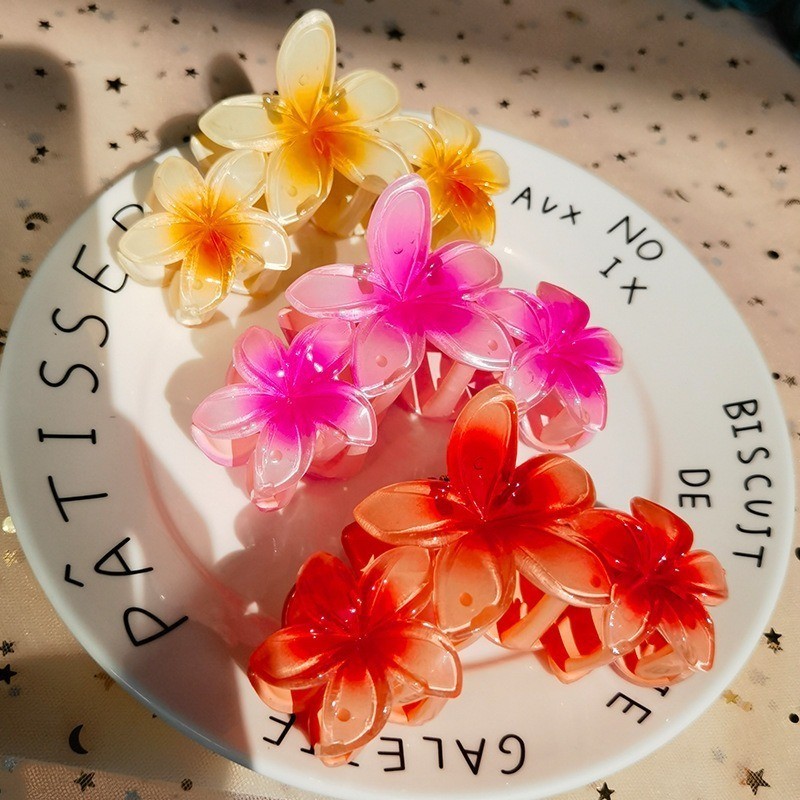 [Yunyuan] Ba Frangipani Kẹp Lớn Phụ Kiện Tóc Nữ Ba Bauhinia Hoa Chuyển Đổi Dễ Thương Chụp Ảnh Cá Mập Kẹp Tóc