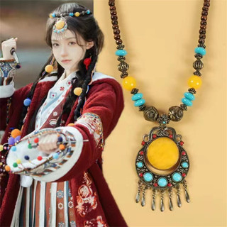 1 chiếc mũ đội đầu ảnh du lịch, ảnh phong cách dân tộc, trang phục khiêu vũ, dây chuyền áo len, ảnh du lịch, trang sức mặt dây chuyền cá tính