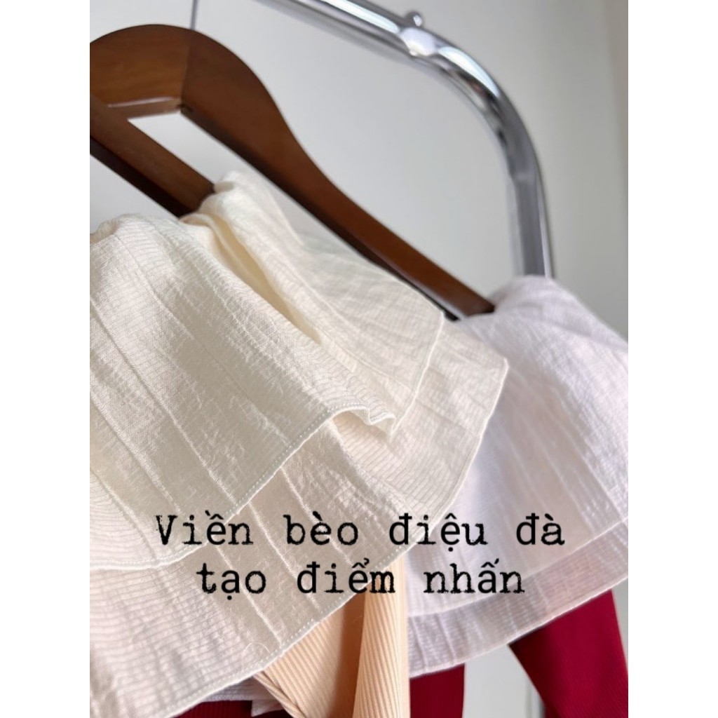 BARE_ Áo Thun Dài Tay Trễ Vai Phối Bèo Tay Loe Nút Ngọc Chất Thun Gân Tăm Phong Cách Hàn Quốc- A251