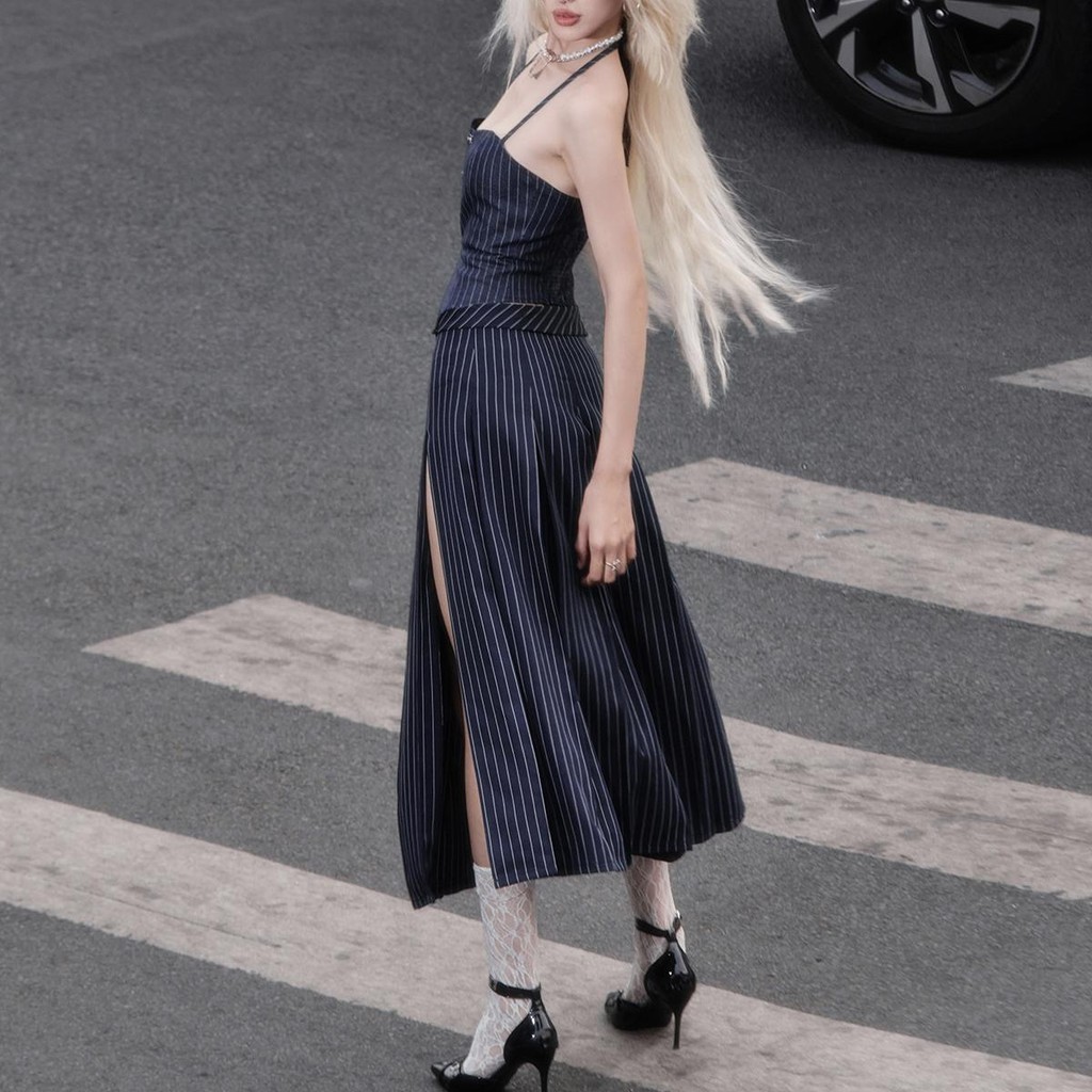 Ảnh Sizzle Striped Split Thigh Skirt - Chân váy sọc midi xếp ly xẻ đùi 4
