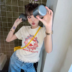 Áo thun ngắn tay in hình Hello Kitty dễ thương ngọt ngào dành cho nữ mùa hè 2025 Trăm áo [BL]