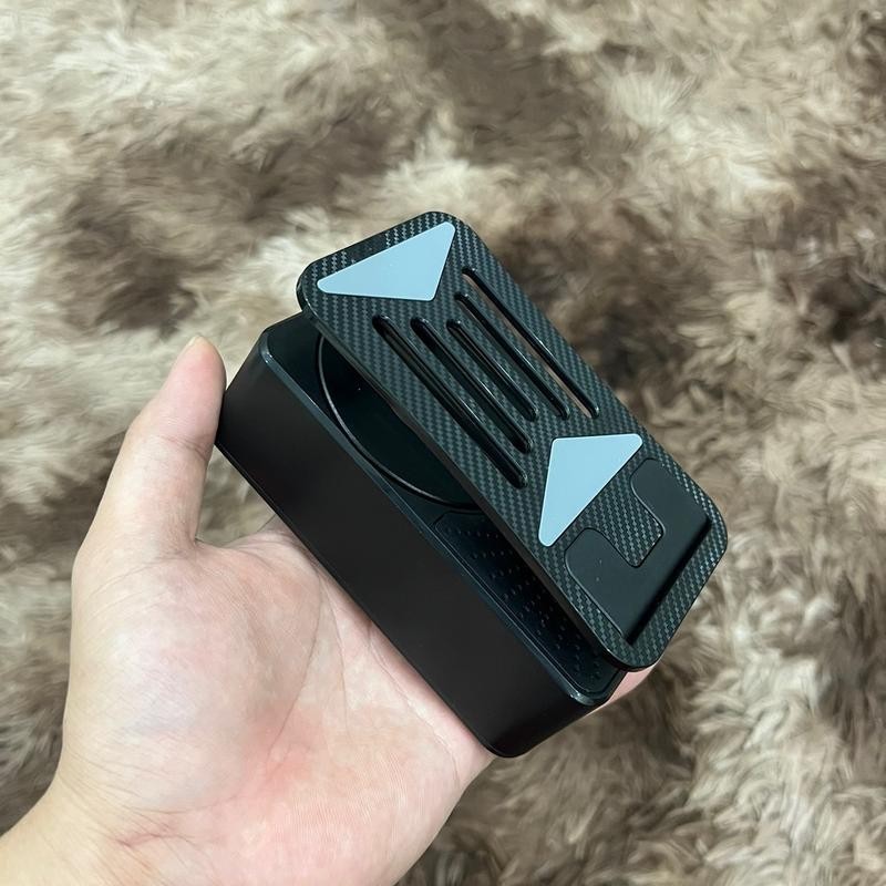 Loa bluetooth(3 trong 1)tích hợp sạc dự phòng và giá đỡ điện thoại xoay 360 độ, 2 đầu dây sạc, loa to,pin dùng 4-5 tiến