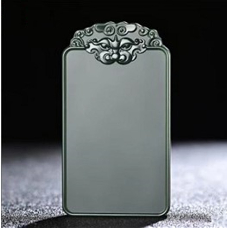 Mặt dây chuyền Sapphire tinh tế cho nam và nữ từ thương hiệu Wuwu