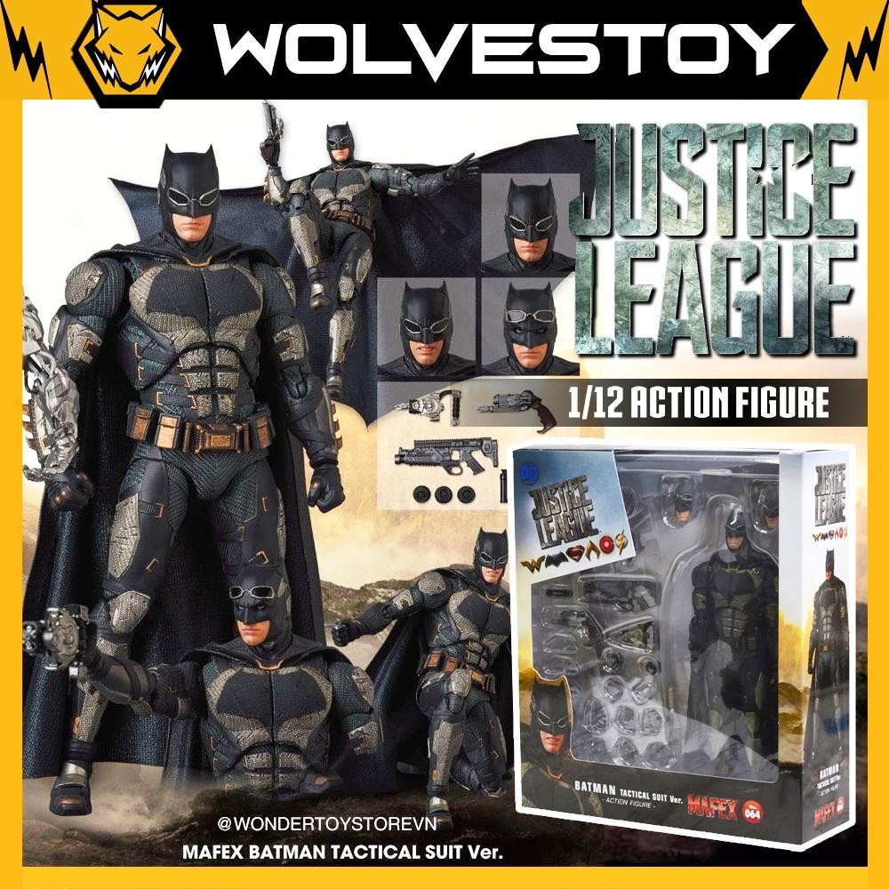 Mô hình Mafex 064 Batman Tactical Suit Người Dơi DC Justice League