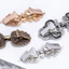 Kẹp khăn choàng Áo len cổ điển Châu Âu và Mỹ dành cho nữ Khóa khăn quàng cổ dát kim cương Chống phơi sáng Phụ kiện hợp kim