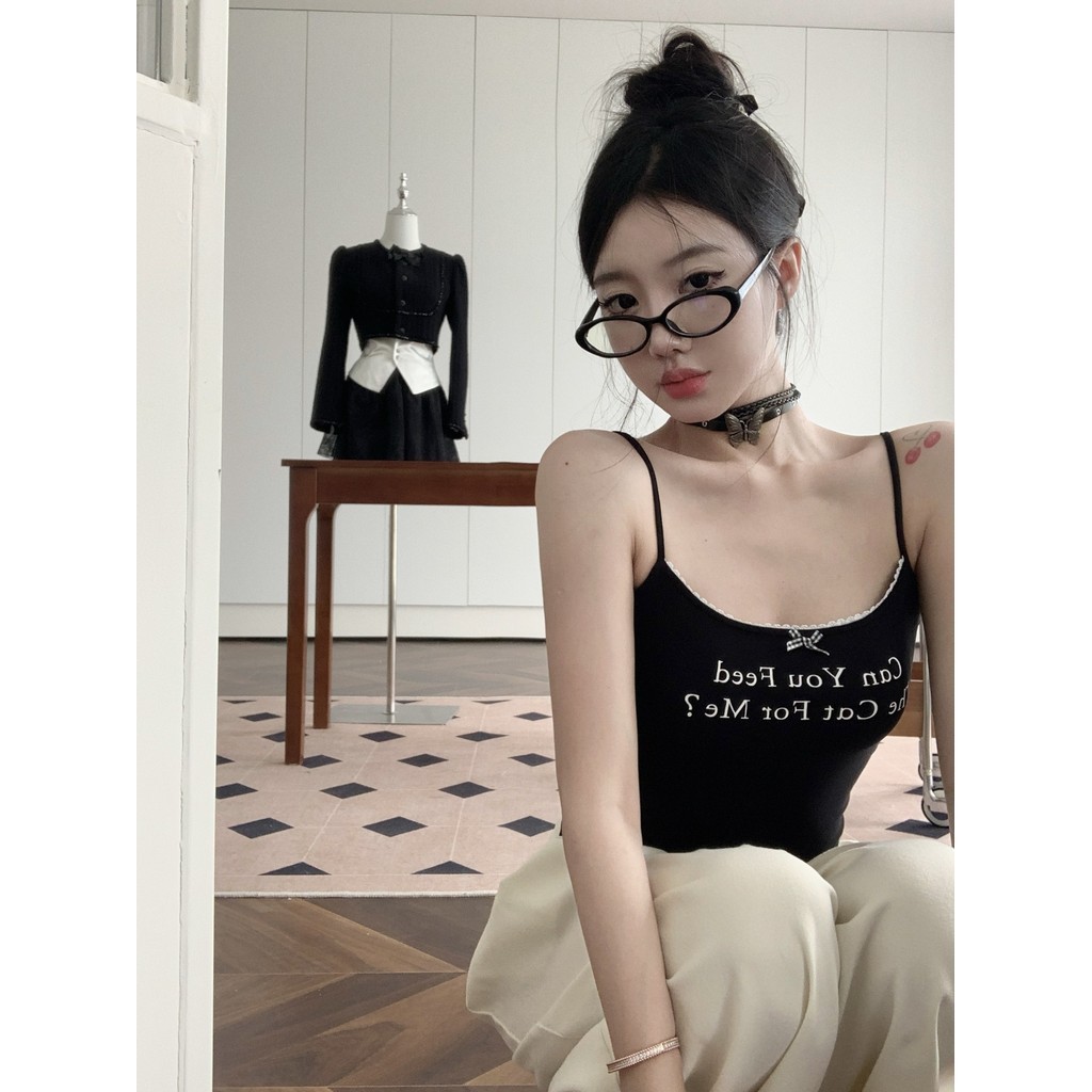 Milyfashion Pure Desire Tấm lót ngực cố định Sling Màu đen In chữ mặc ngoài mùa hè Slim-fit eo hẹp phù hợp với hàng đầu