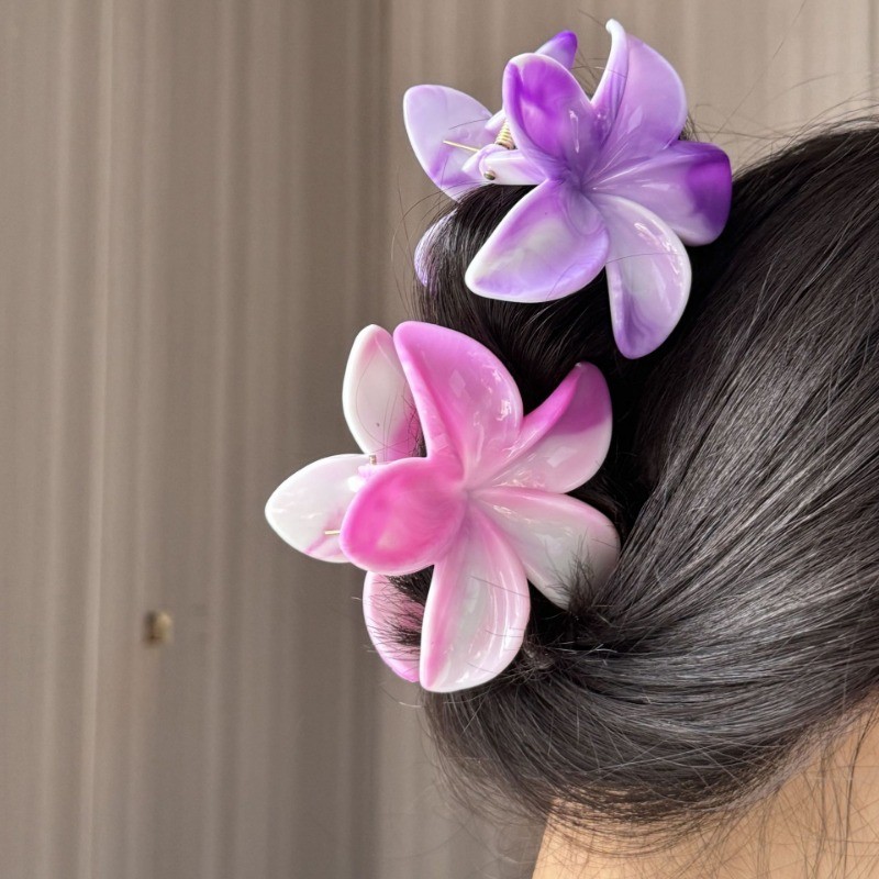 [Yunyuan] Kẹp tóc nữ màu gợn sóng màu sắc không đều Plumeria Phụ kiện tóc hoa sứ Kẹp cá mập ngày lễ