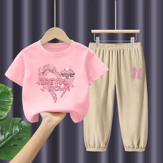 Bộ mùa hè năm 2025 Heart Kids Bộ áo thun ngắn tay in hình hoạt hình hợp thời trang và quần rộng Trang phục hai mảnh sành điệu cho bé trai và bé gái