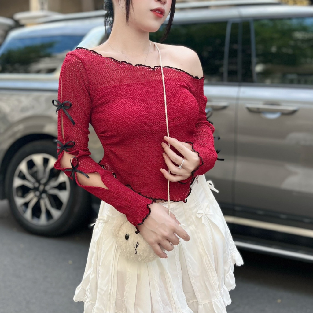Áo kiểu lệch vai tay dài đính nơ  có lót ngực A5903