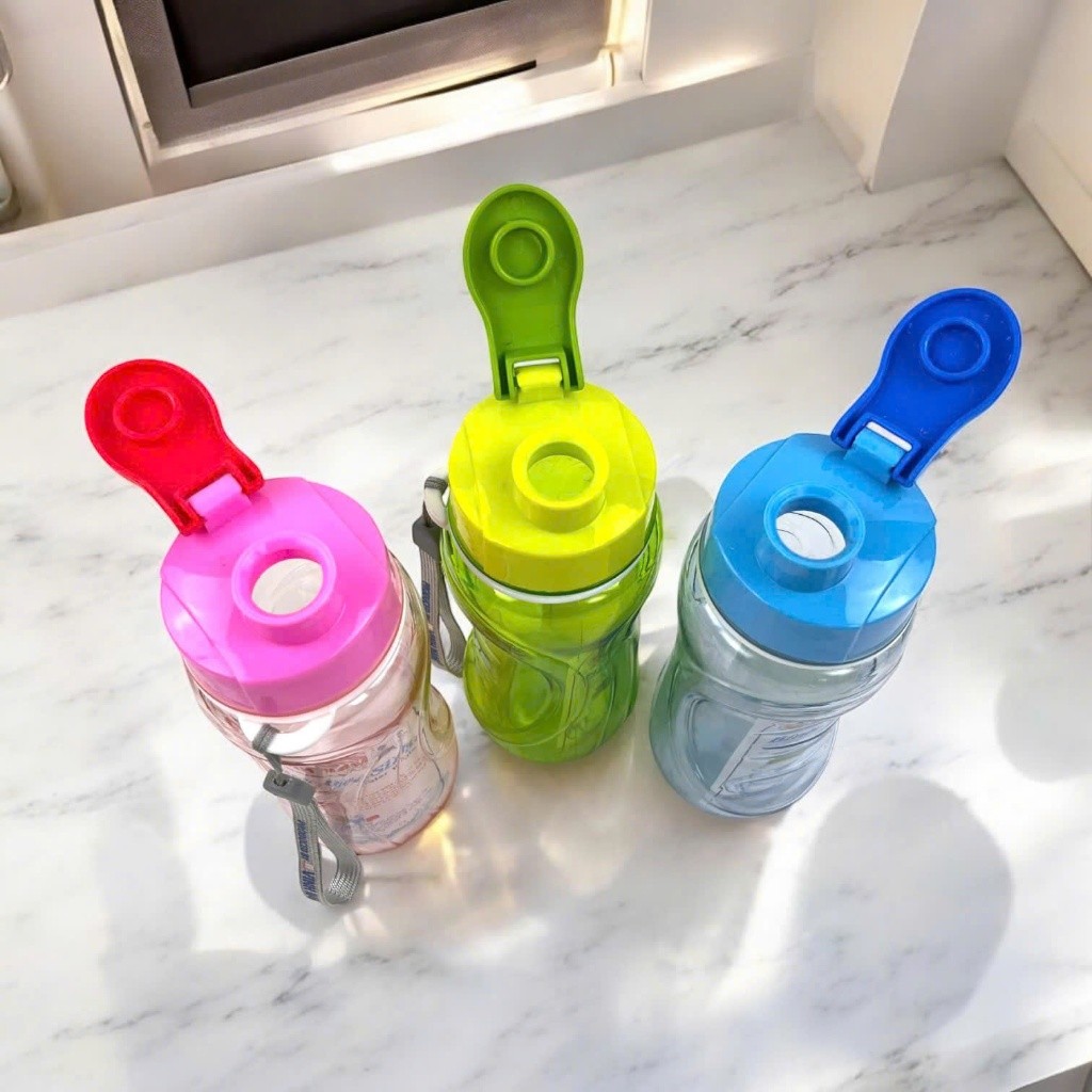 Bình Nước Học Sinh Vinh Nam Plastic Đựng Nước An Toàn Cho Sức Khoẻ Học Sinh Dung Tích 600ml Mã 241
