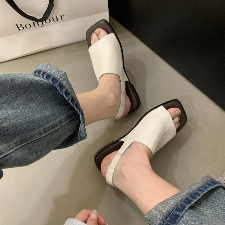 Dép Sandal Nữ Atikota Cho Thời Trang Mùa Hè Thoải Mái Mềm Mại Chống Trơn Trượt Dép Đi Biển Nhẹ Cho Du Lịch