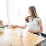 Địu vải Ergobaby Aura Baby Wrap 100% Vicose cho bé 0m+ , đai địu trợ lực em bé sơ sinh - Monnie Kids — ảnh 4