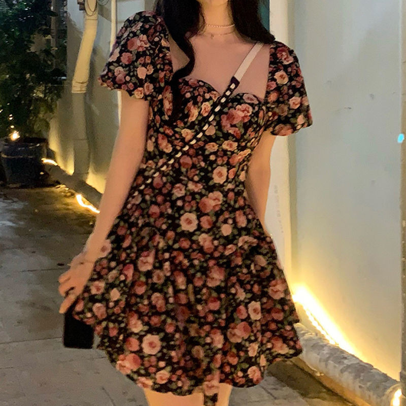 Đầm cổ điển INS siêu tiên cho phụ nữ mùa hè, phong cách công chúa ngọt ngào, ôm eo, hoa mới, mong muốn thuần khiết
