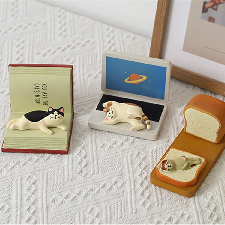 Mô Hình Tượng Mèo Mini Gác Điện Thoại/ Kính Mắt Siêu Tiện Lợi Và Đáng ...
