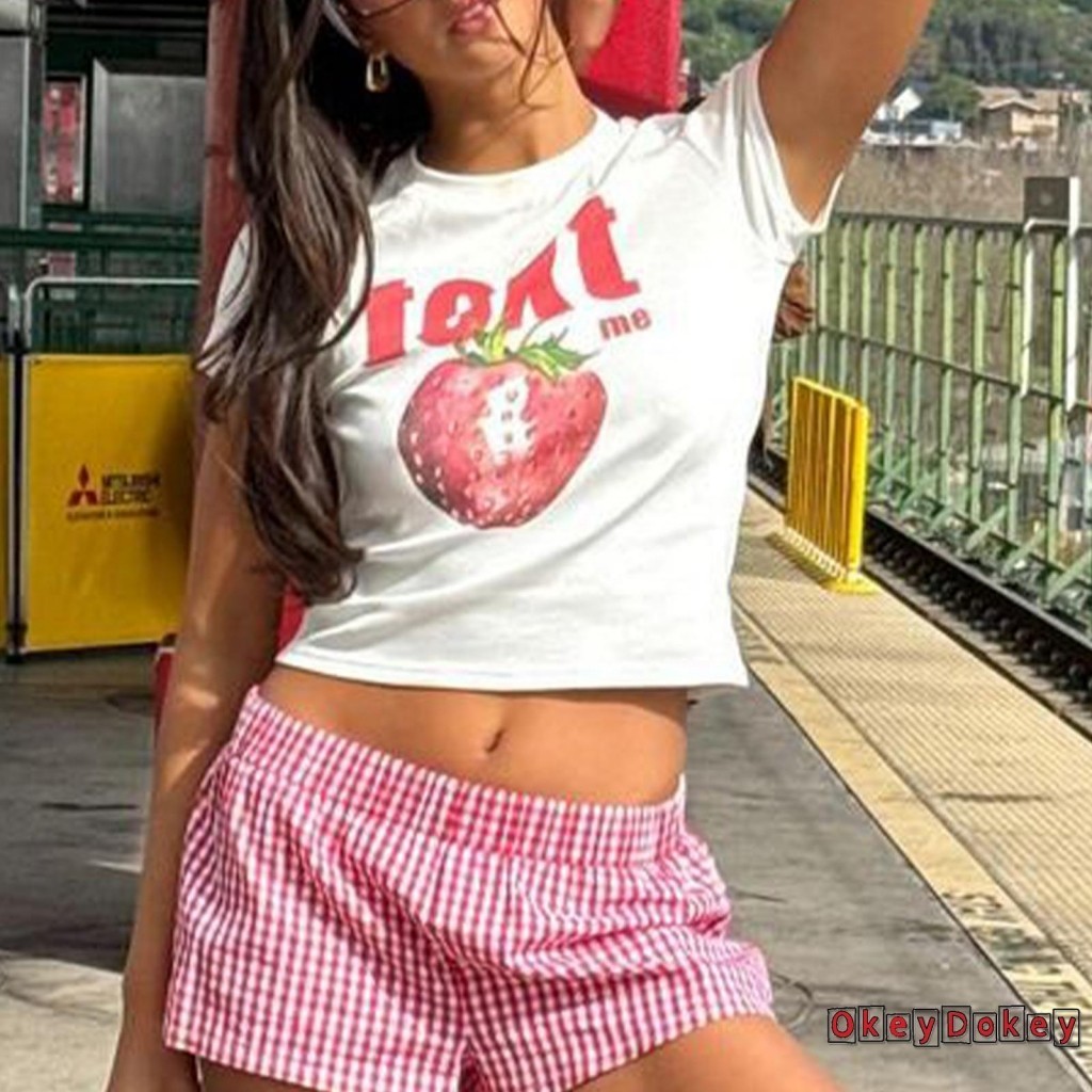 Okdk-áo thun nữ tay ngắn cổ tròn in hình dâu tây
